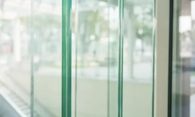 ventanas de vidrio verde