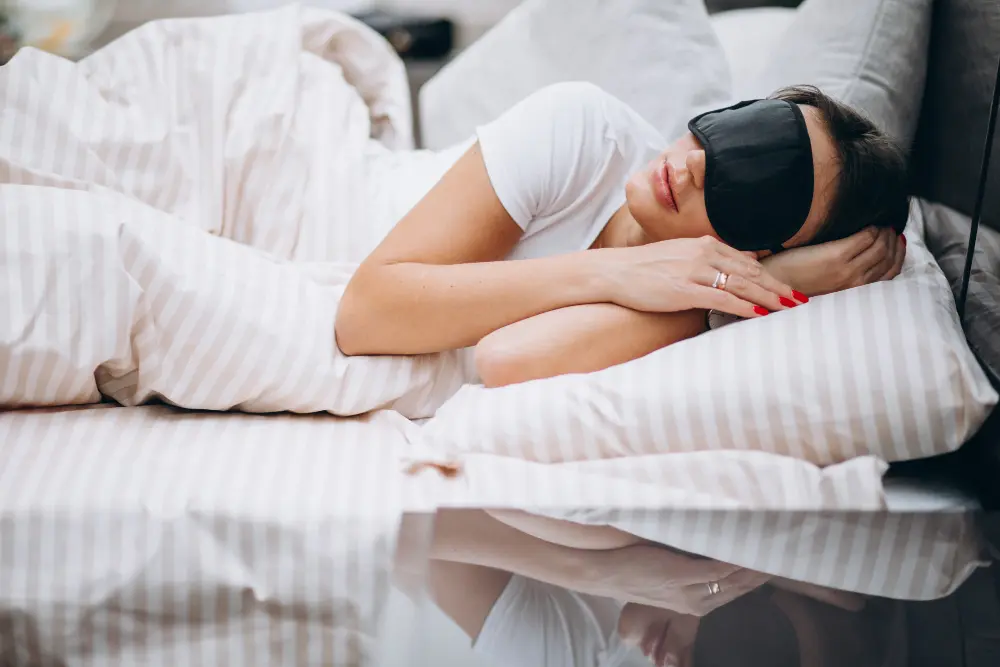 chica con desprendimiento vidrio duerme tumbada