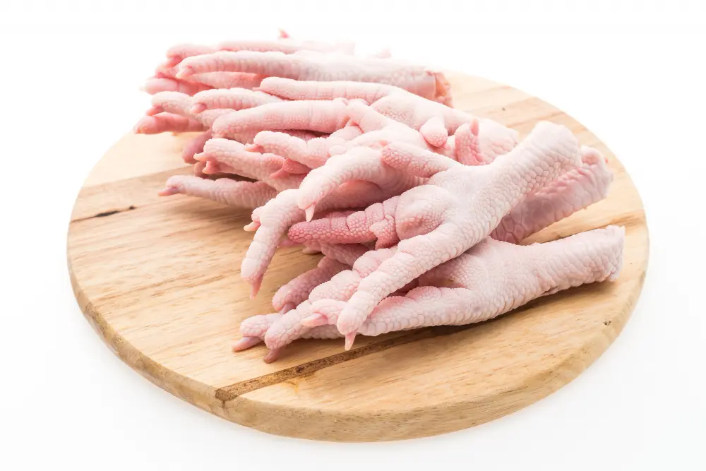 porque están prohibidas las patas de pollo