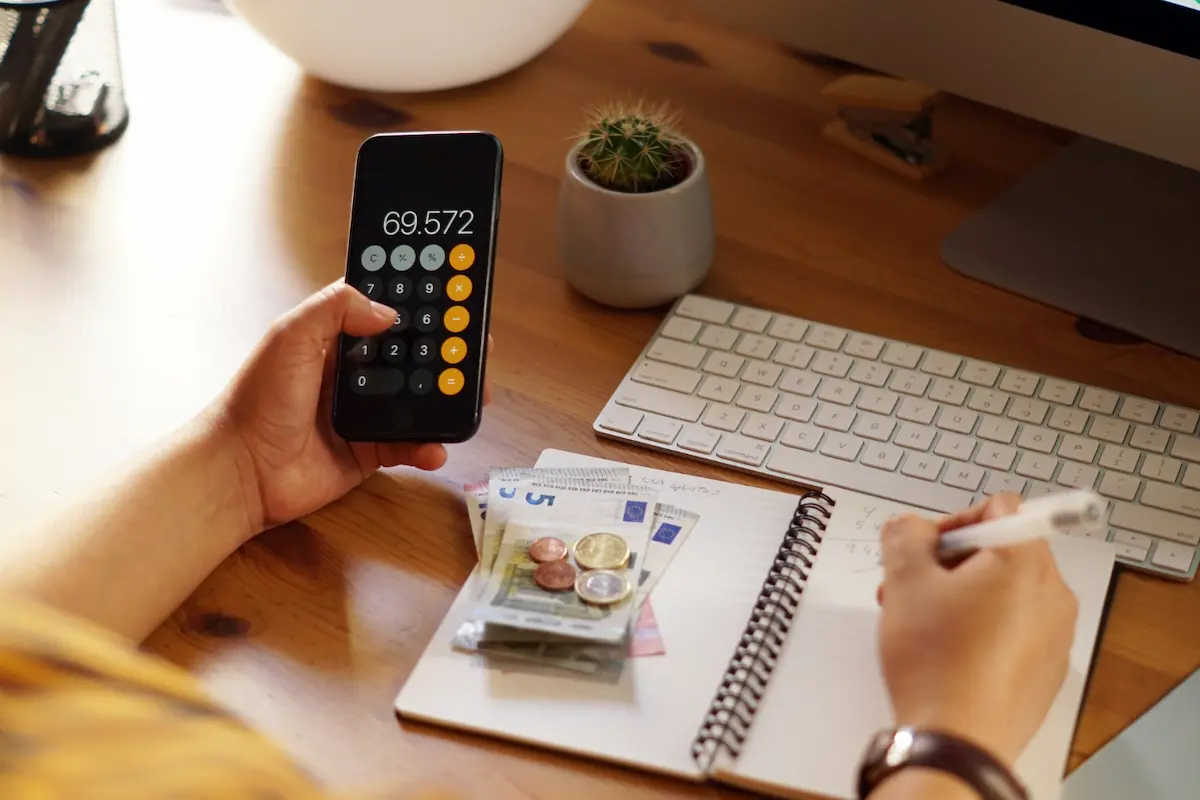 contribuyente español calcula pago de fogasa