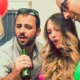 amigos bailan en un Tardeo en Madrid