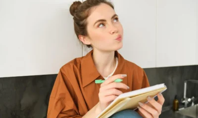 chica escribe autobiografía