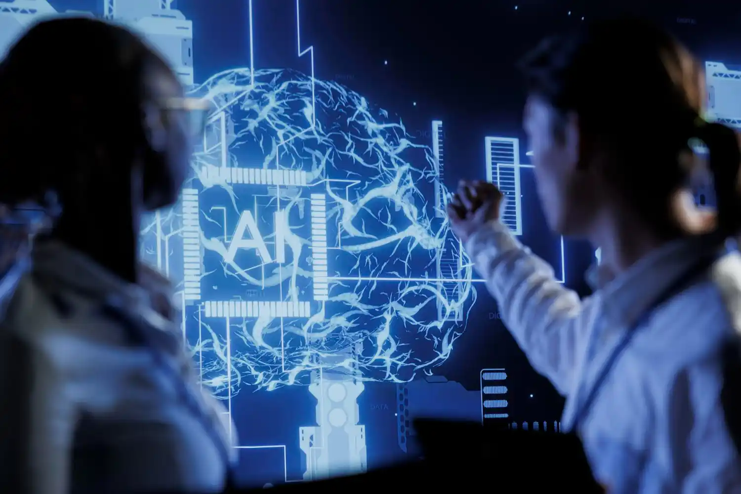 dos personas tocando la ai de gemini