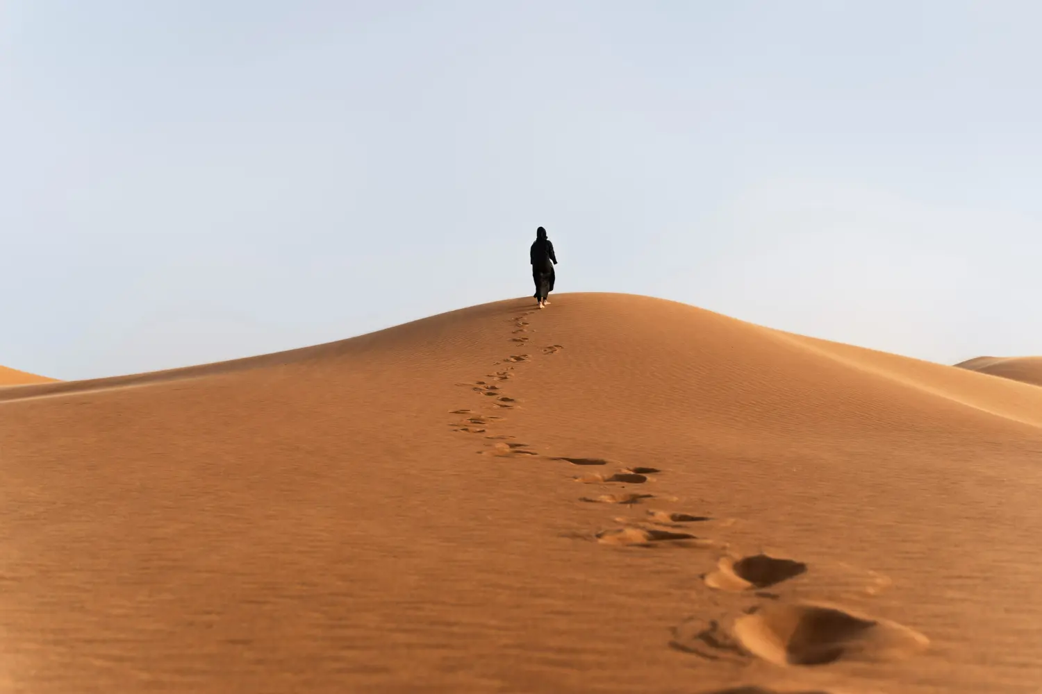 una toma de sirat en el desierto