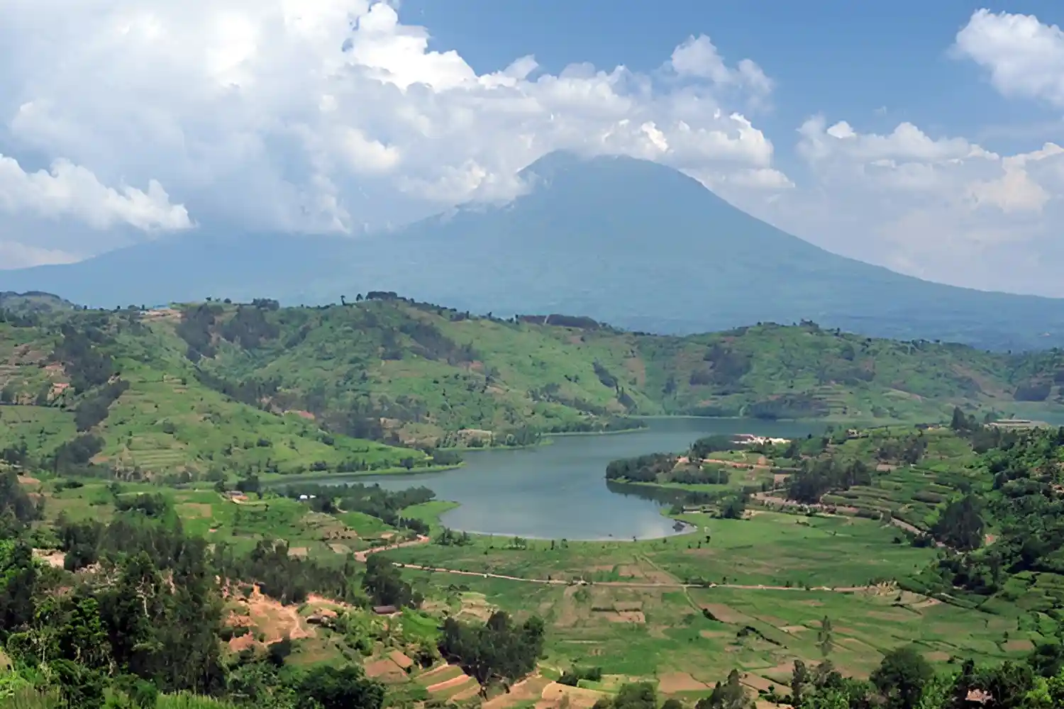 una vista del volcano de Ruanda