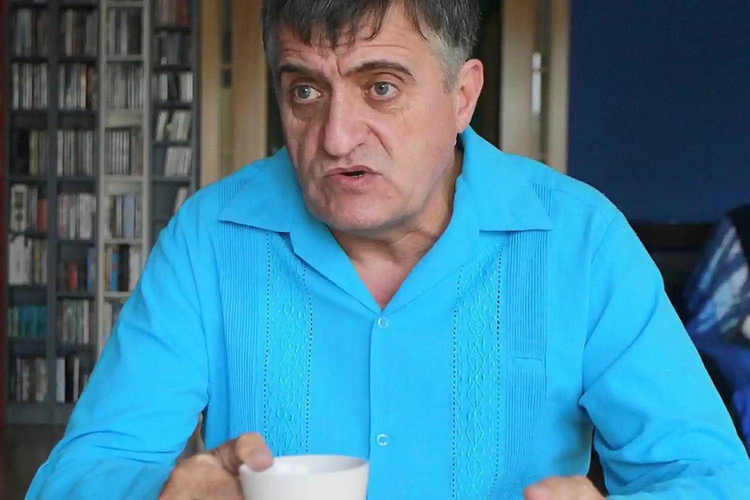 El Gran Wyoming en camisa turques