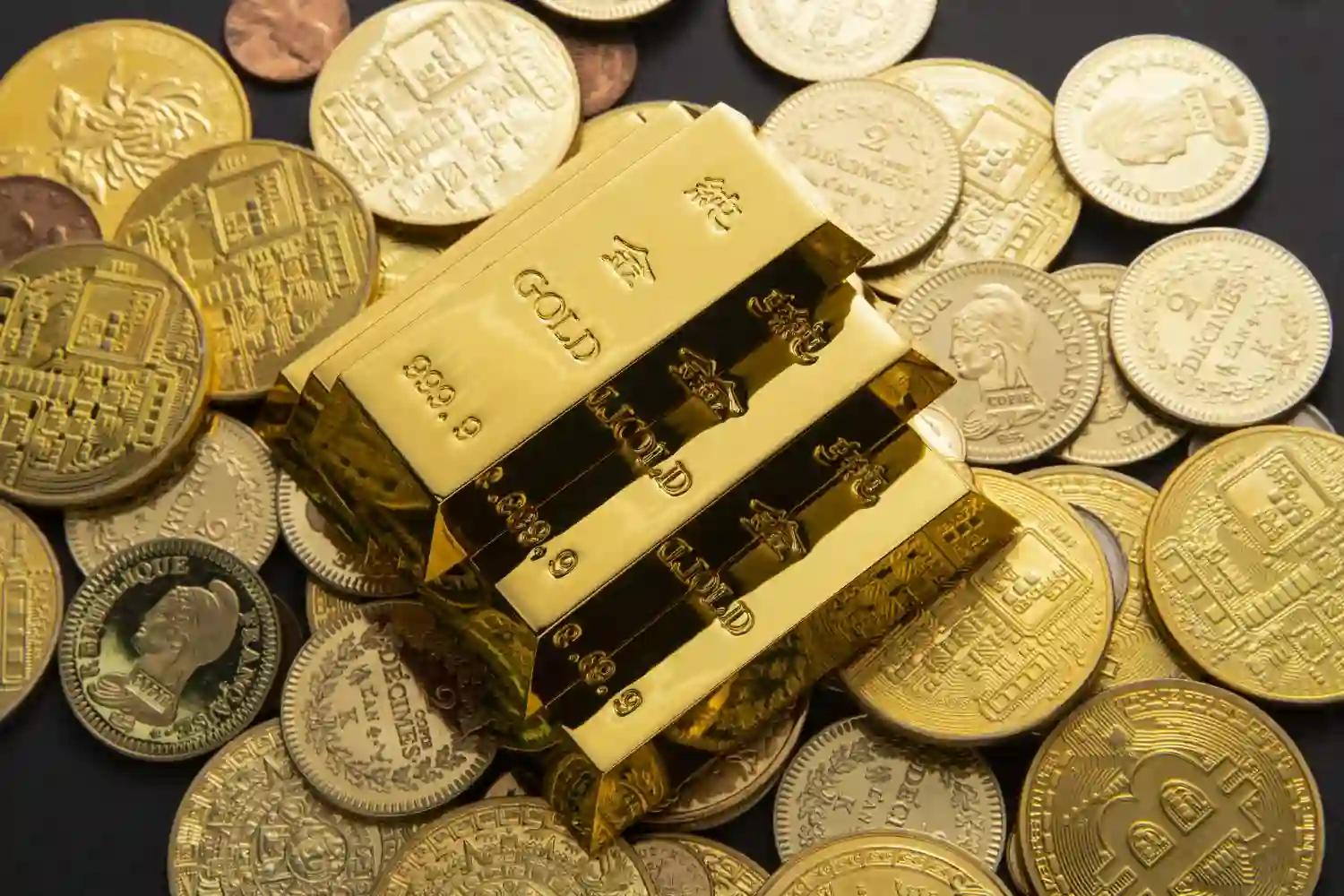 El oro toca 4000 dolares
