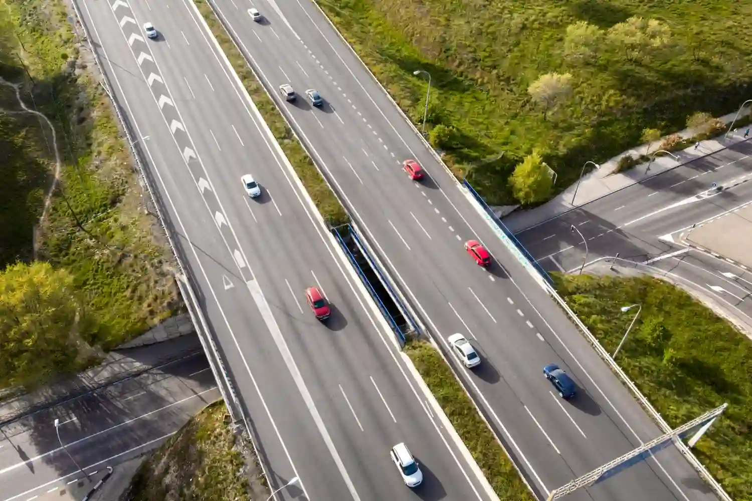 diferencia entre autopista y autovia