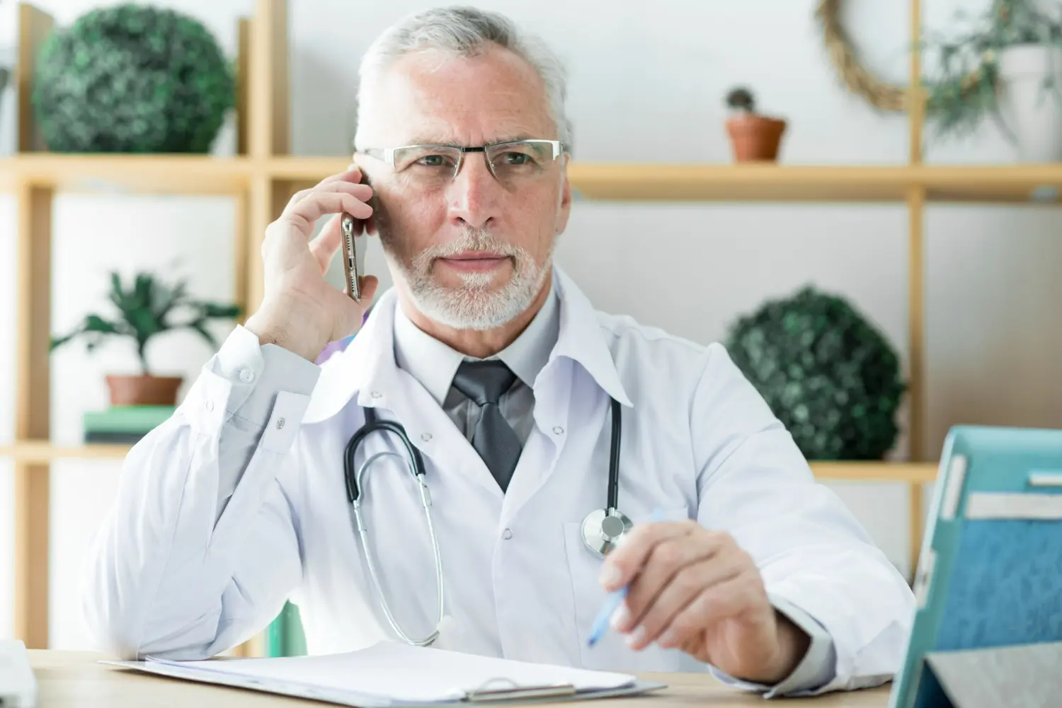doctor que hable ingles madrid
