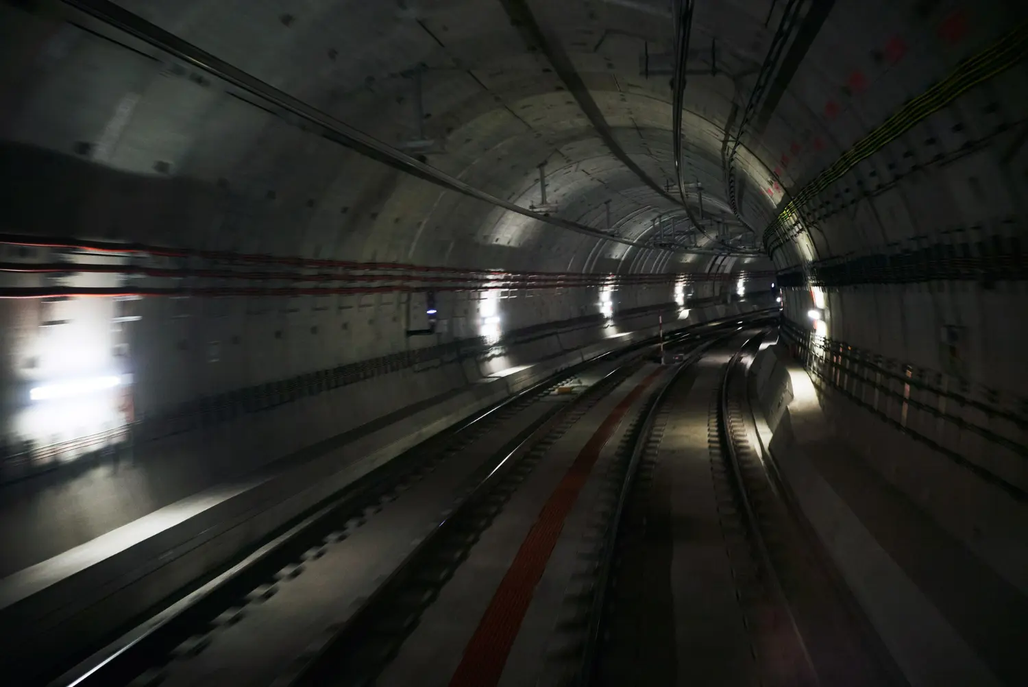 un túnel entre Rusia y EEUU