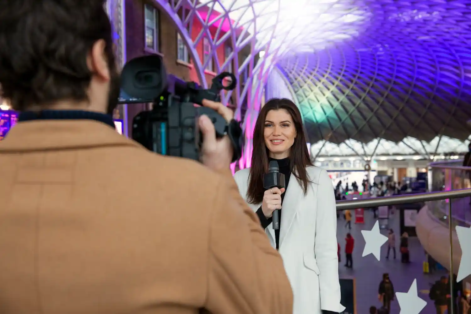 Producción audiovisual que sostiene el éxito de un evento