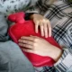 mujer con sangrado por el ano sin dolor
