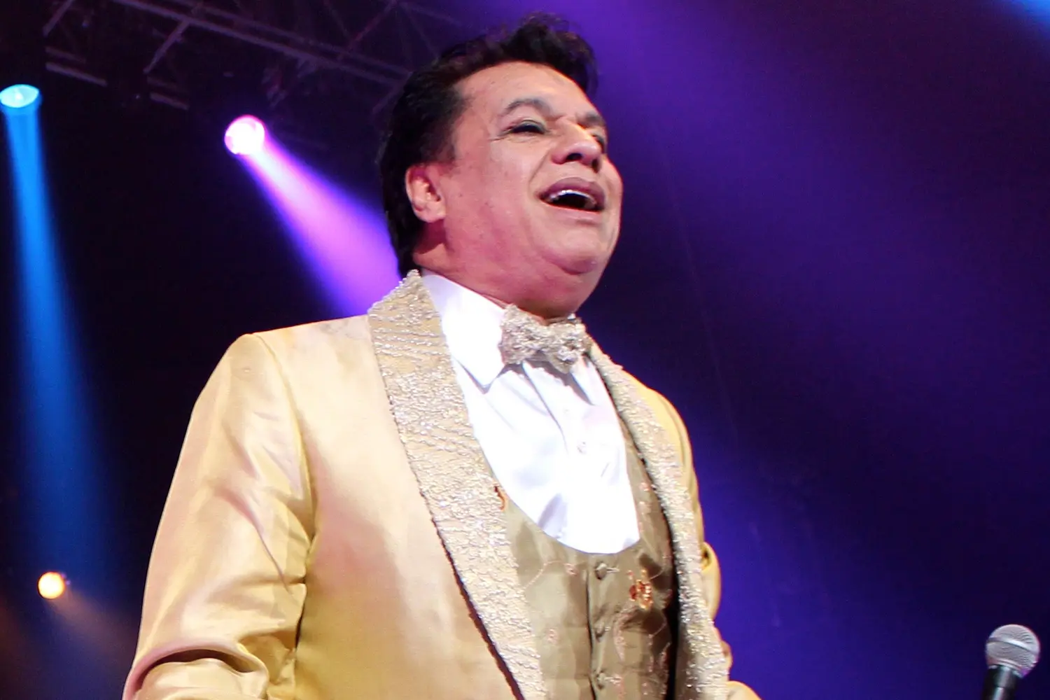 sigue vivo Juan Gabriel