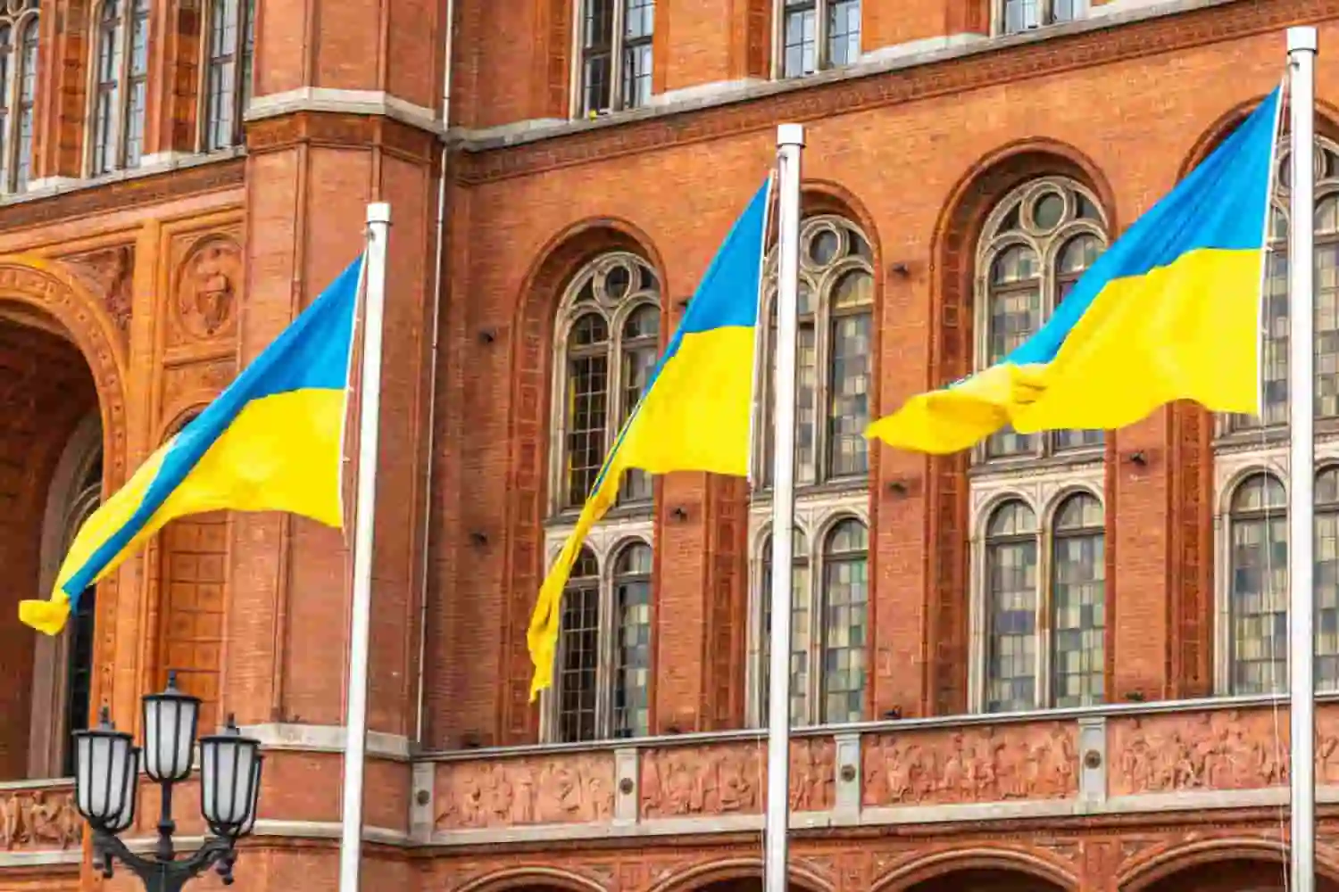 tres banderas de ucraina