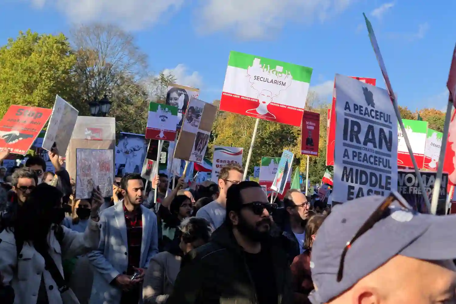 Irán detiene a Narges Mohammadi