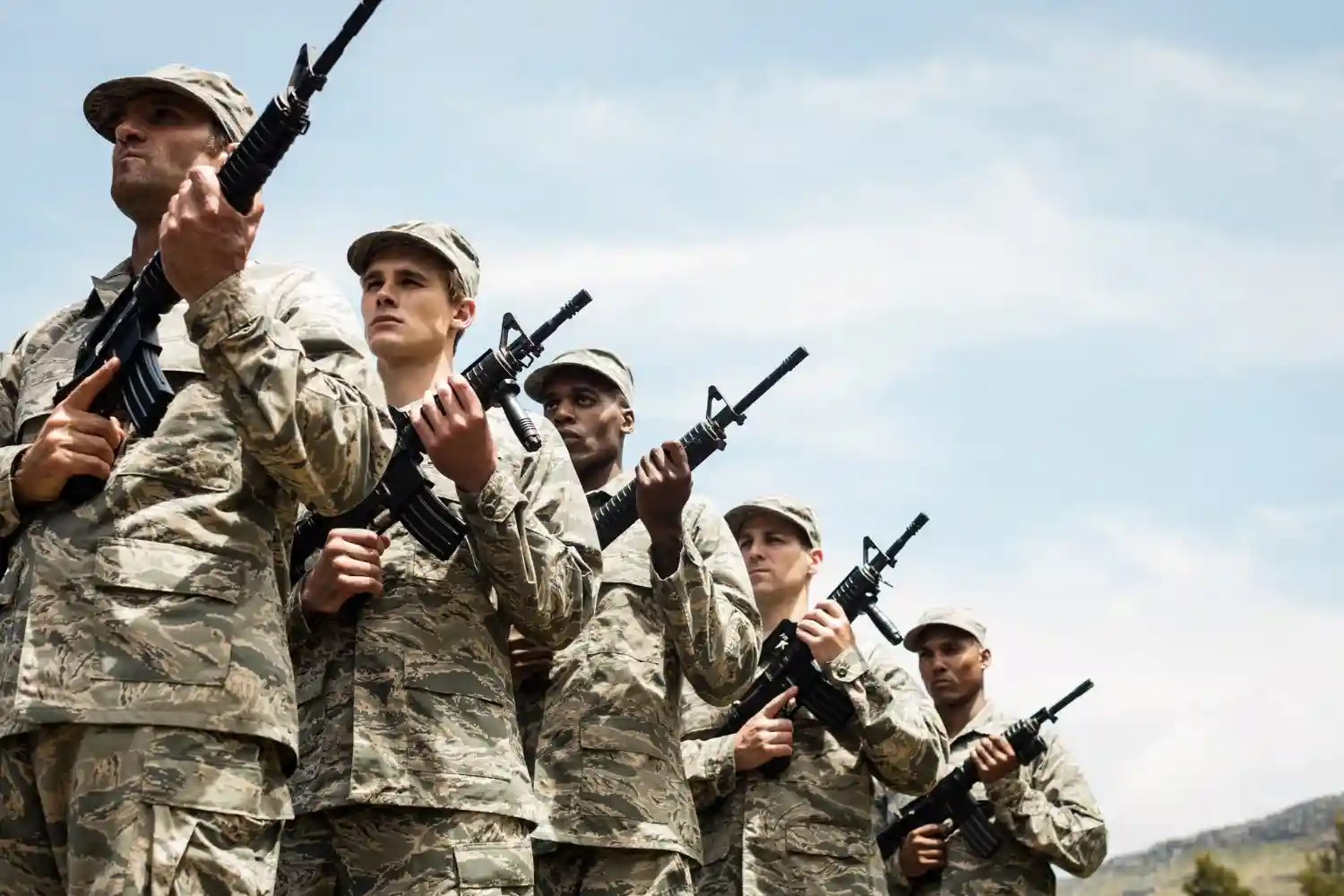 OTAN ataca guerra híbrida rusa
