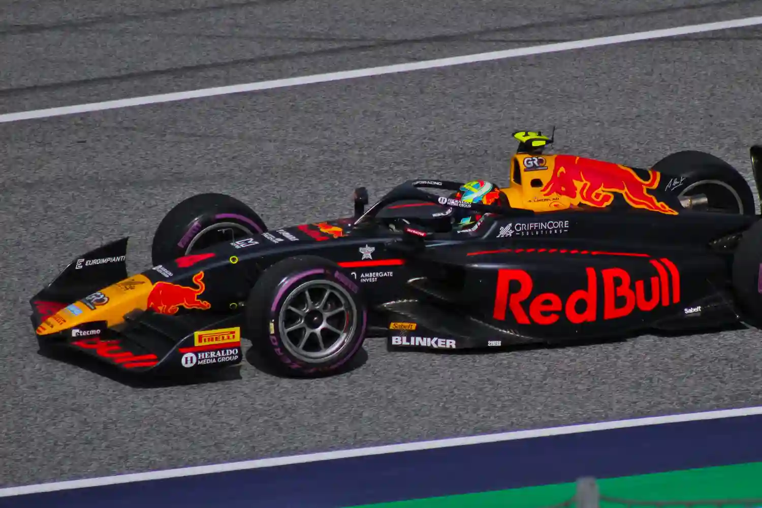 Red Bull F1 con Hadjar y Lindblad