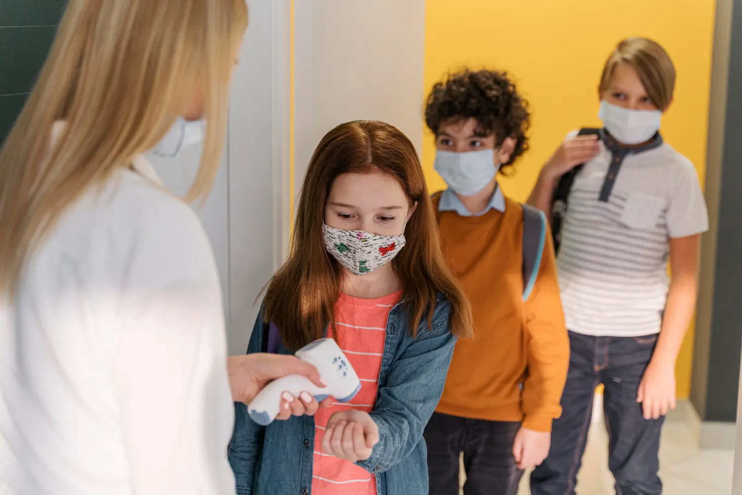 Reino Unido cierra colegios por la gripe K