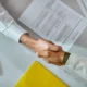 apreton de manos trabajo cuenta ajena