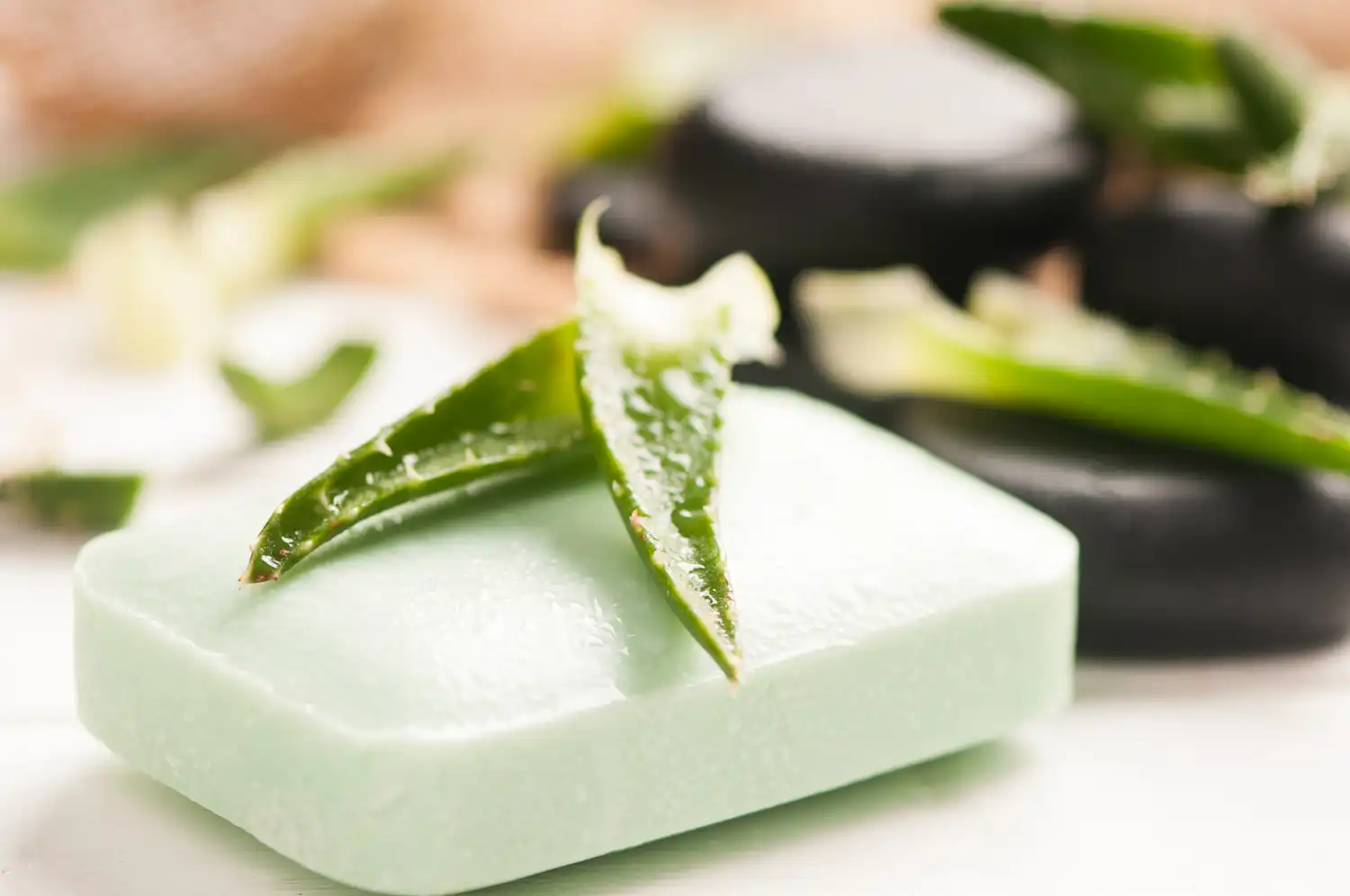 como hacer jabon de aloe vera y aceite de oliva​