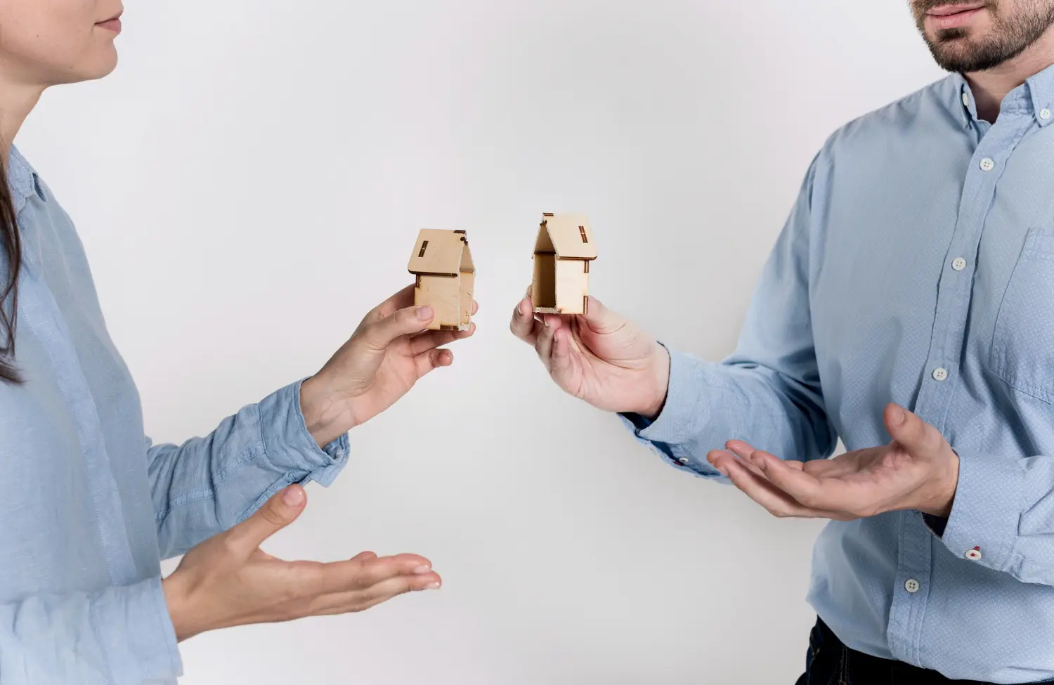es posible dividir una casa para dos hermanos