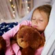 niños con fiebre hay que dejarlos dormir​