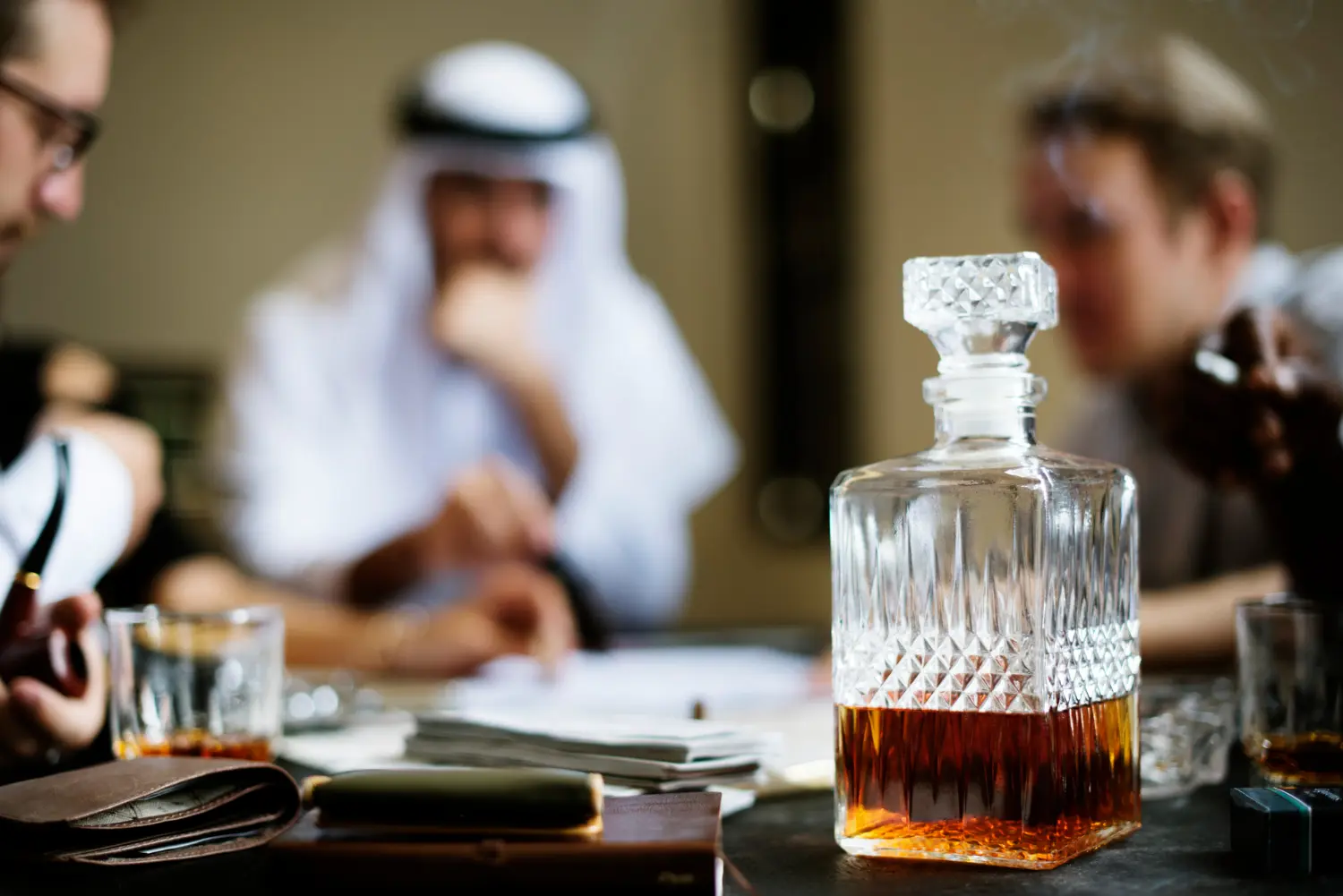 puedes beber alcohol en Arabia Saudí