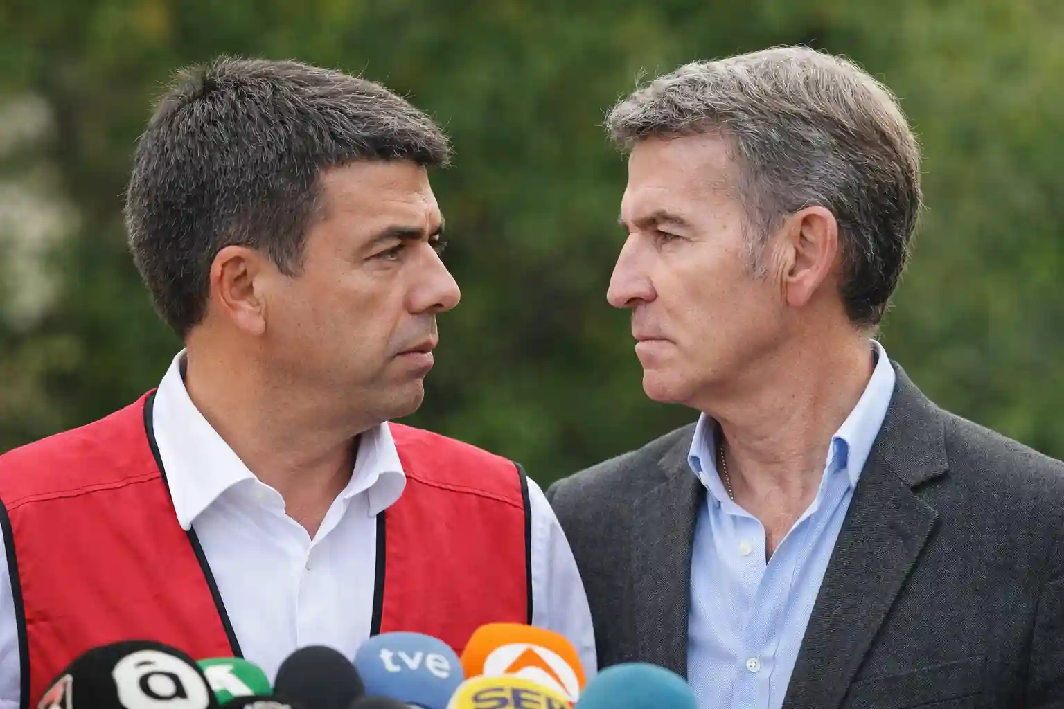 Feijóo no habló en directo con Mazón