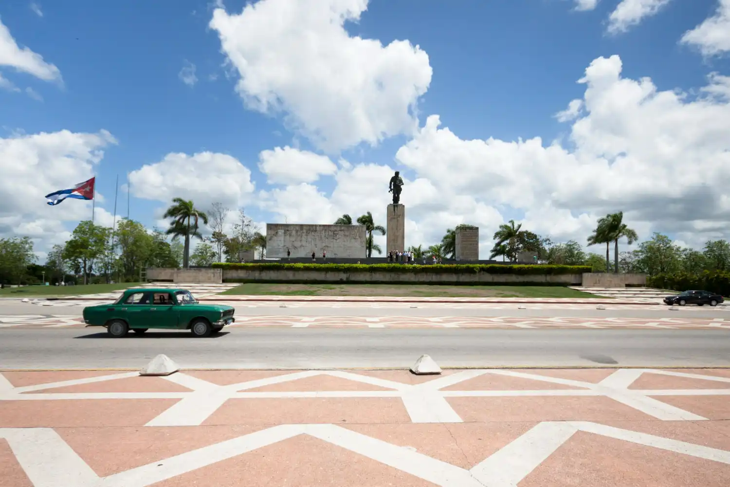 Trump deja a Cuba sin remesas y petróleo