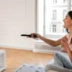 no se oyen los diálogos en TV