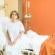 Cama para persona que le cuesta levantarse solas
