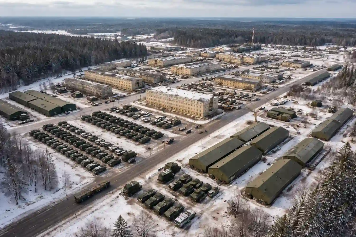 base rusa que Putin reactiva a 200 km de la OTAN