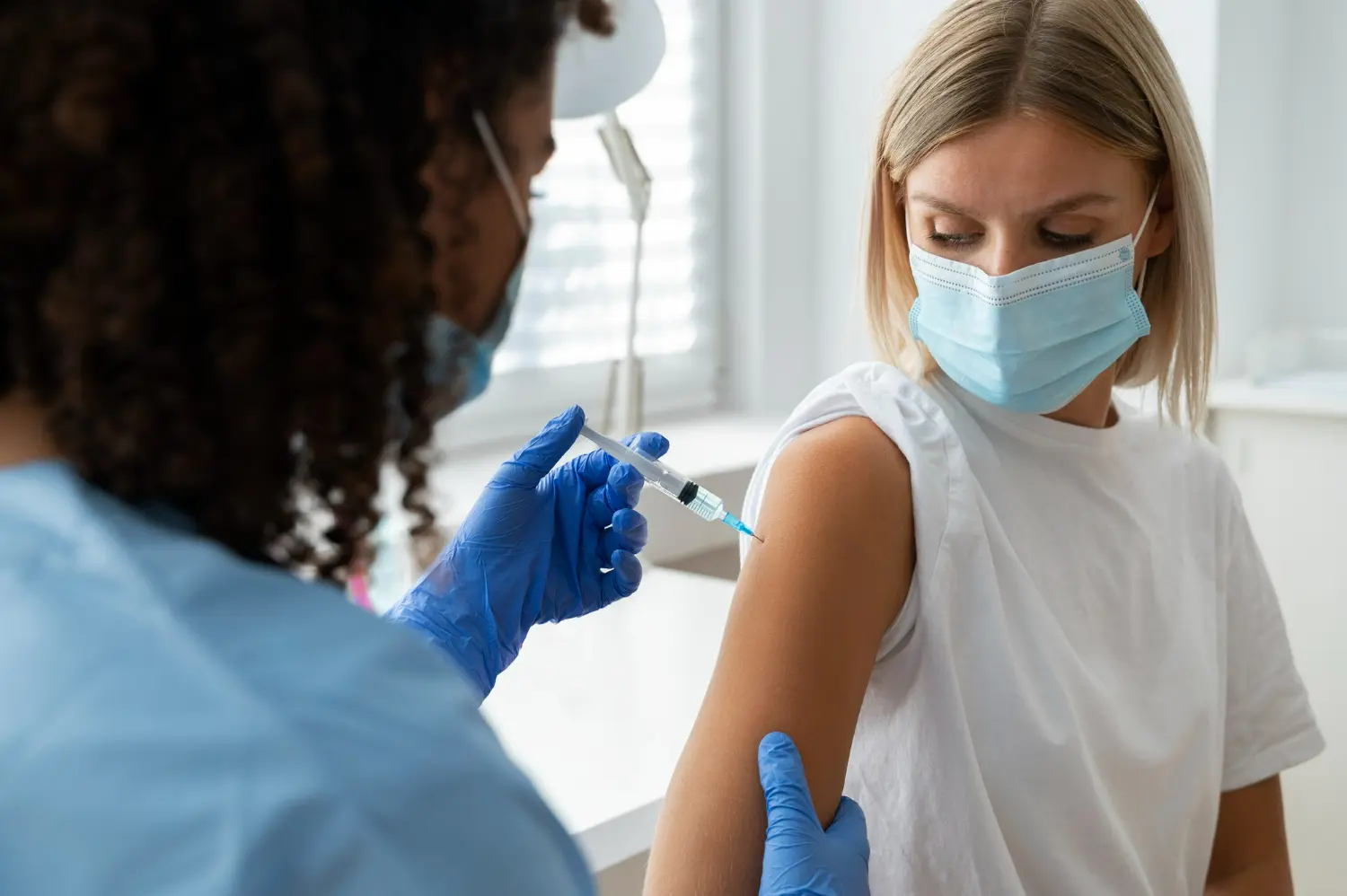 vacunación con gripe bajo mínimos