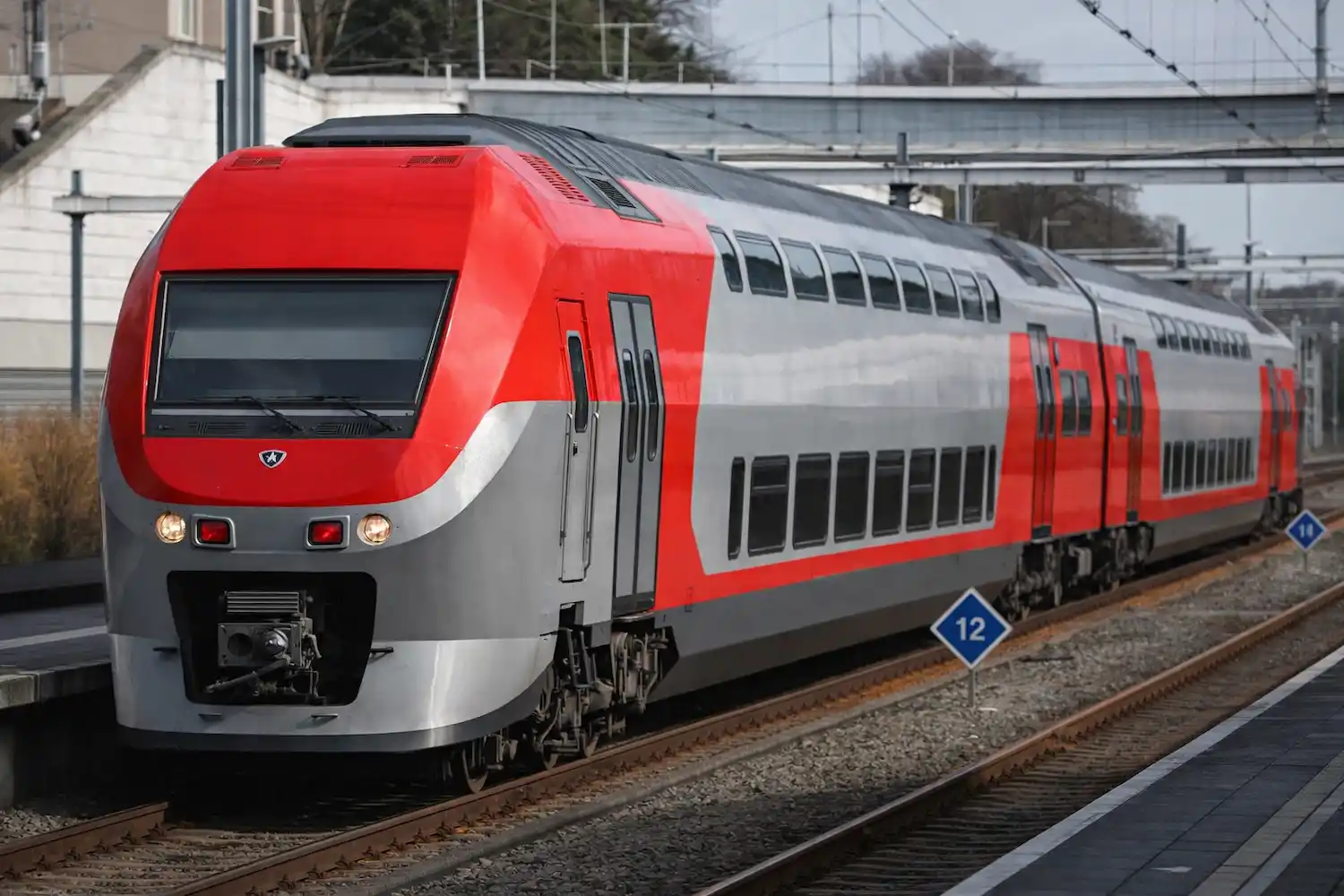C-5 trenes de dos pisos