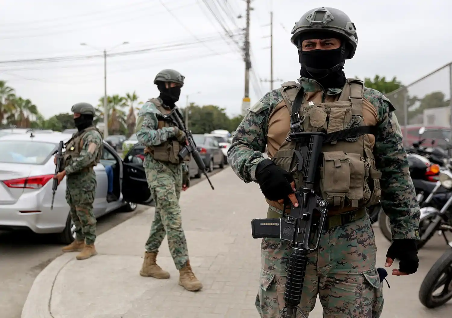 Ecuador impone toque de queda en 4 provincias