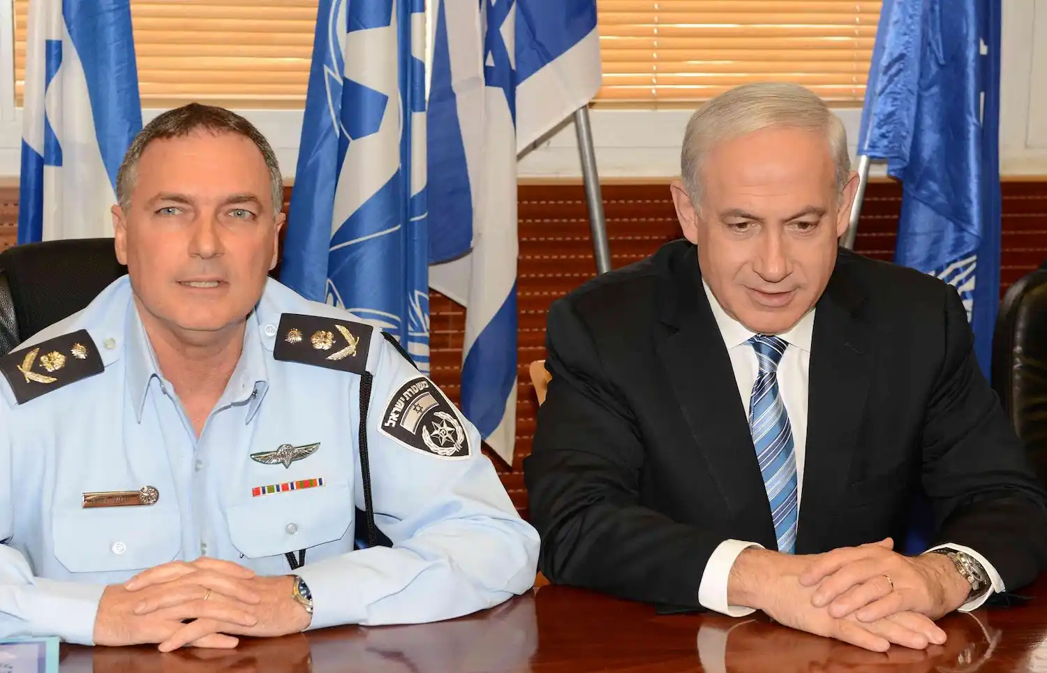 Israel golpea la elección del sucesor de Jamenei