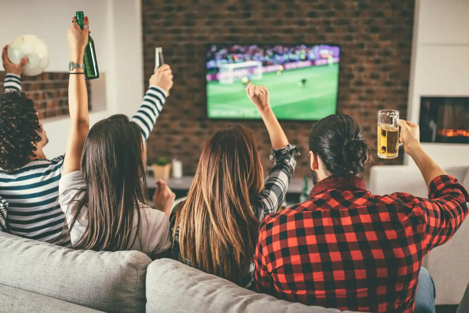 Partidos de Conference League hoy 19 de marzo