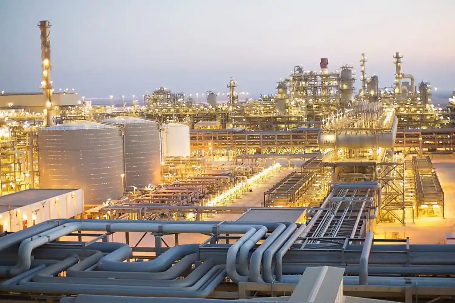 Shell rompe contratos del GNL de Qatar