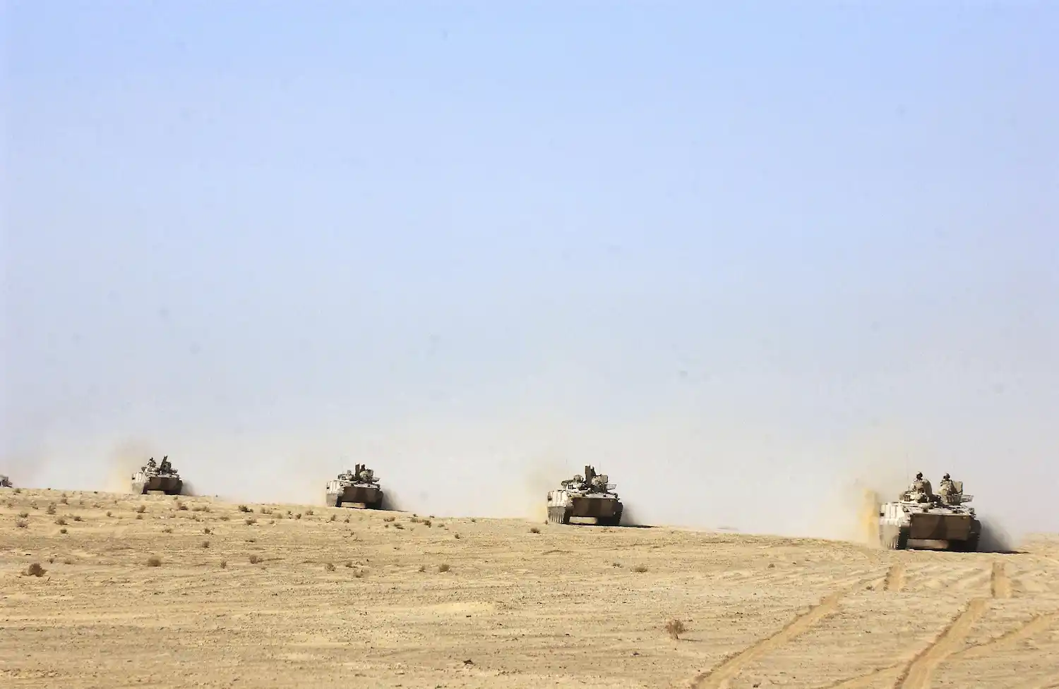 Emiratos quiere abrir Ormuz por la fuerza