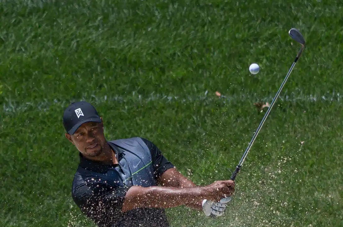 Tiger Woods entra en tratamiento