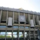 Vista exterior de un estadio de fútbol para ilustrar porque juega el betis en la cartuja