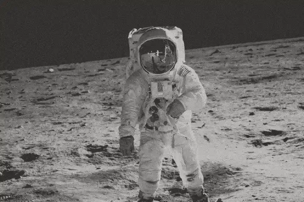 porque no se ha vuelto a ir a la luna​
