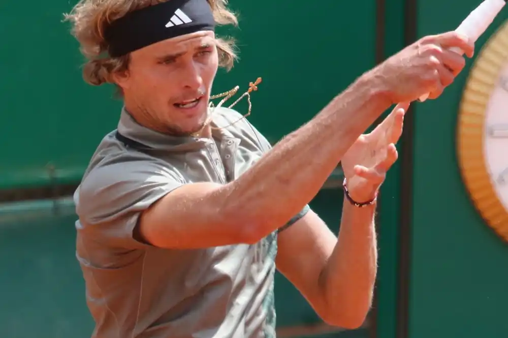 Zverev jugando un reves