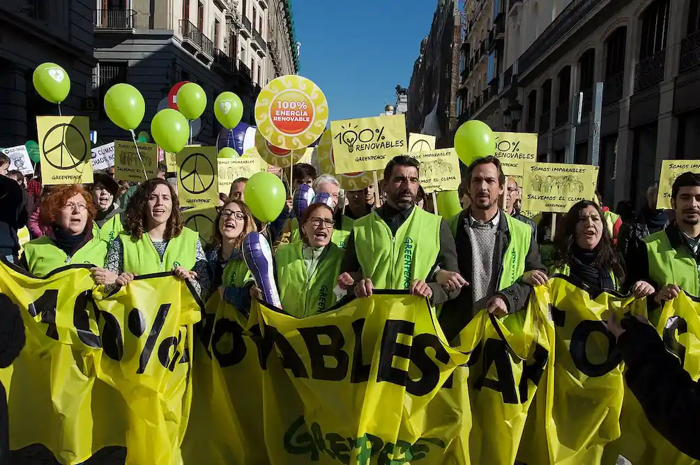 manifestantes de Greenpeace