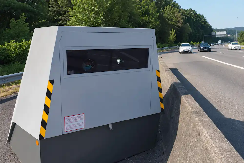 nuevos radares con ruedas de la DGT