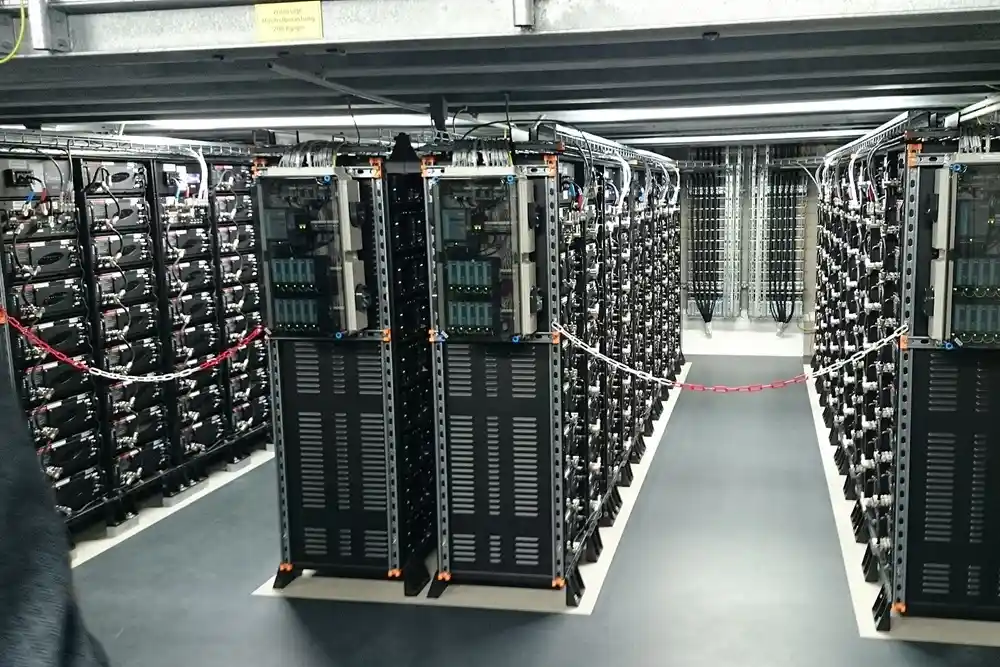planta de almacenamiento en baterías