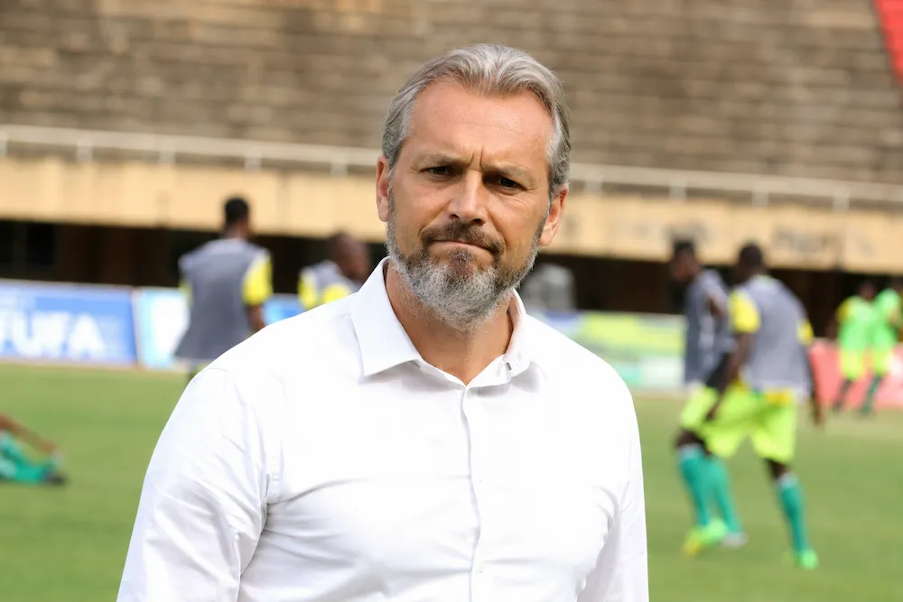 Desabre entrenando con Congo