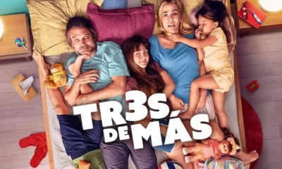 Tres de más