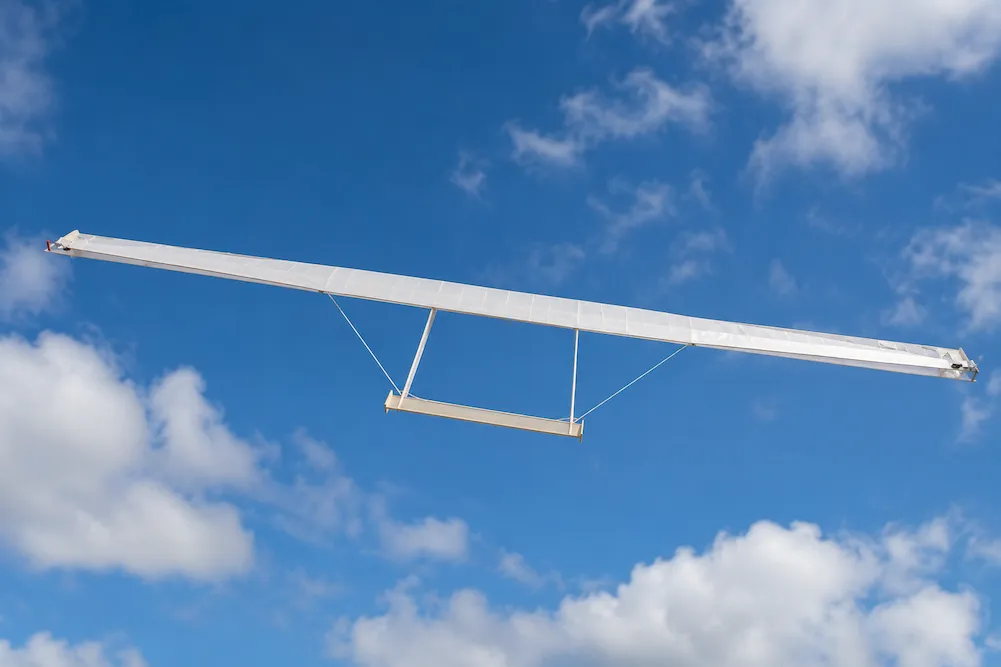 avión de papel más grande del mundo