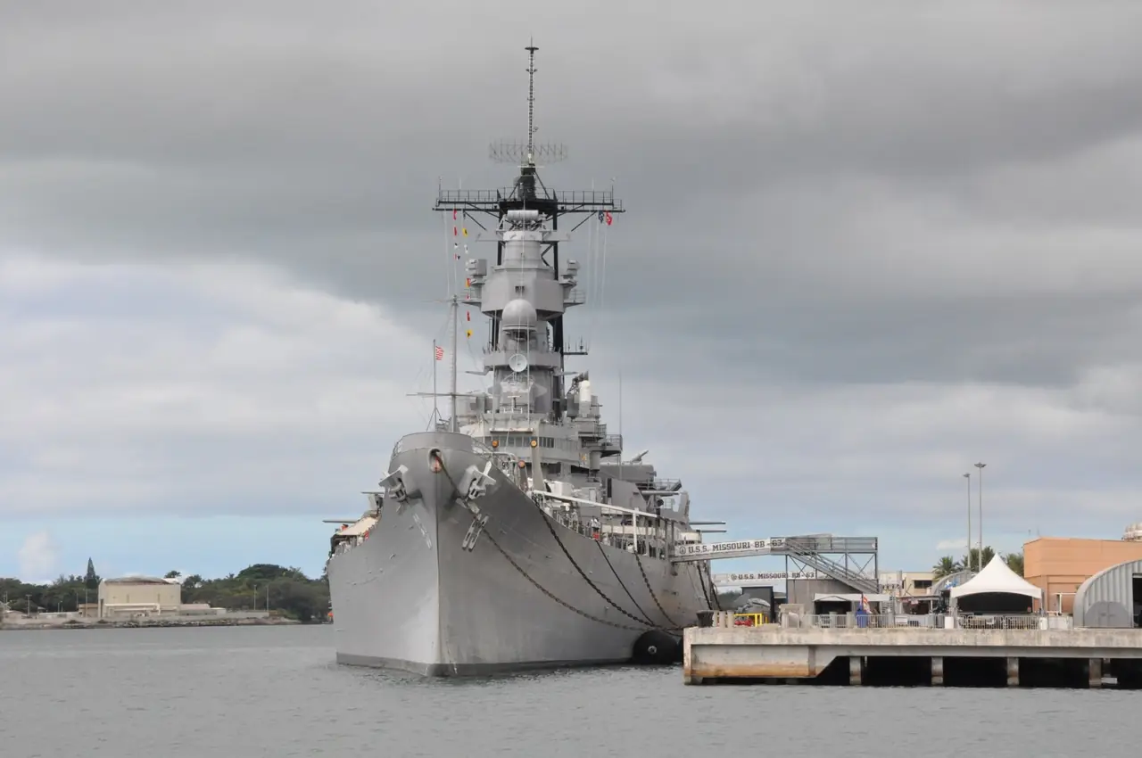 El hundimiento del USS Indianapolis y la memoria de su tripulación en el Pacífico